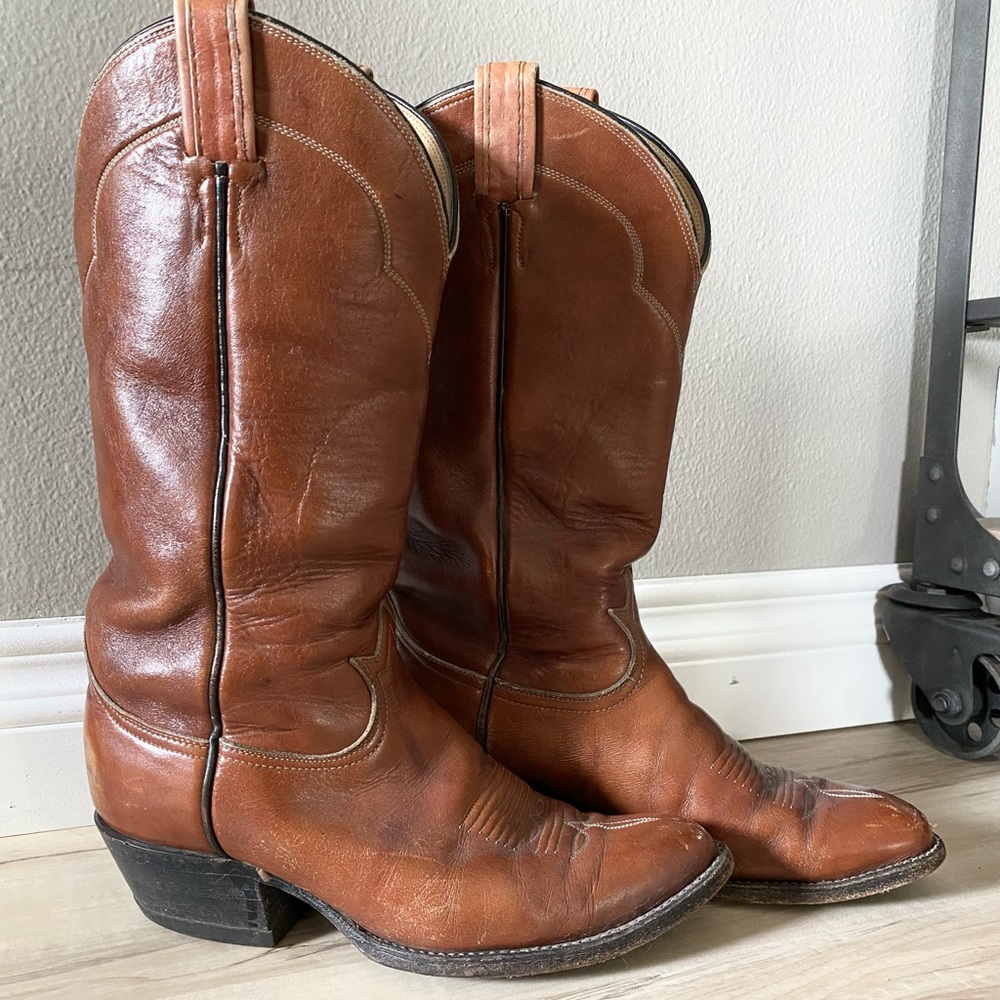 Tony Lama Leather Cowboy Boots!